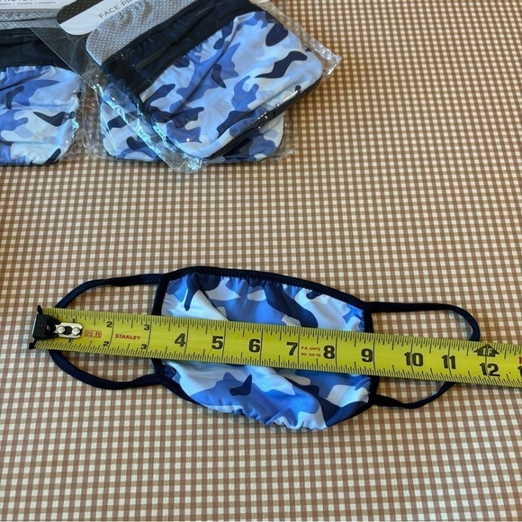 4 pack of Reusable adult size face masks. 12
MASKS. NEW. Camouflage. Dots. Solid - Picture 6 of 8